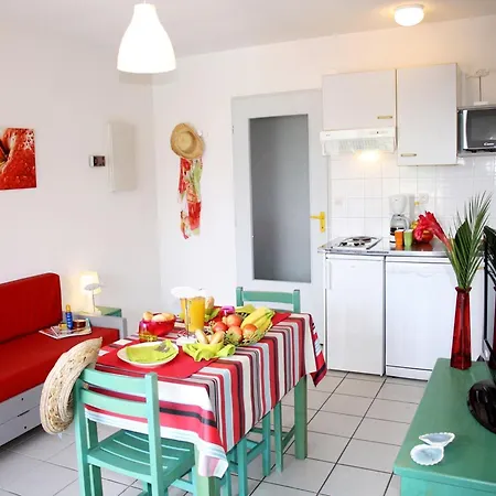 Comfortable With A Terrace At 800 M From The Sea Apartment *