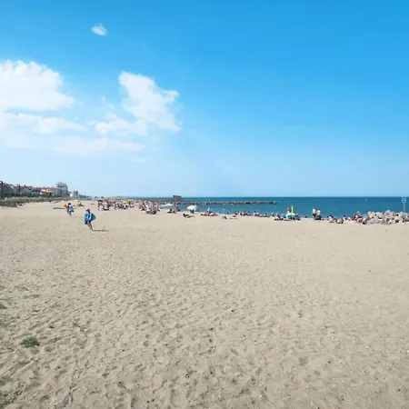 Apartament Comfortable With A Terrace At 800 M From The Sea Saint-Cyprien (Pyrenees-Orientales)