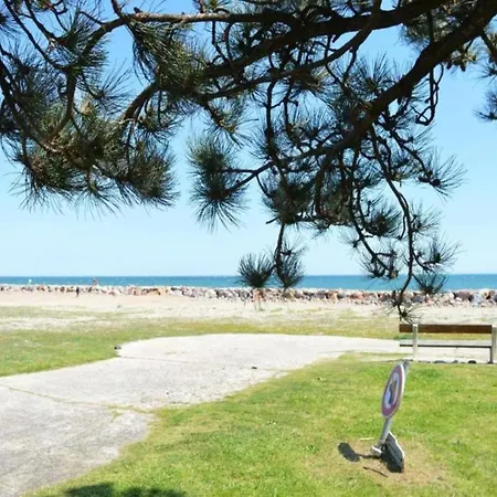 Apartament Comfortable With A Terrace At 800 M From The Sea Saint-Cyprien (Pyrenees-Orientales)